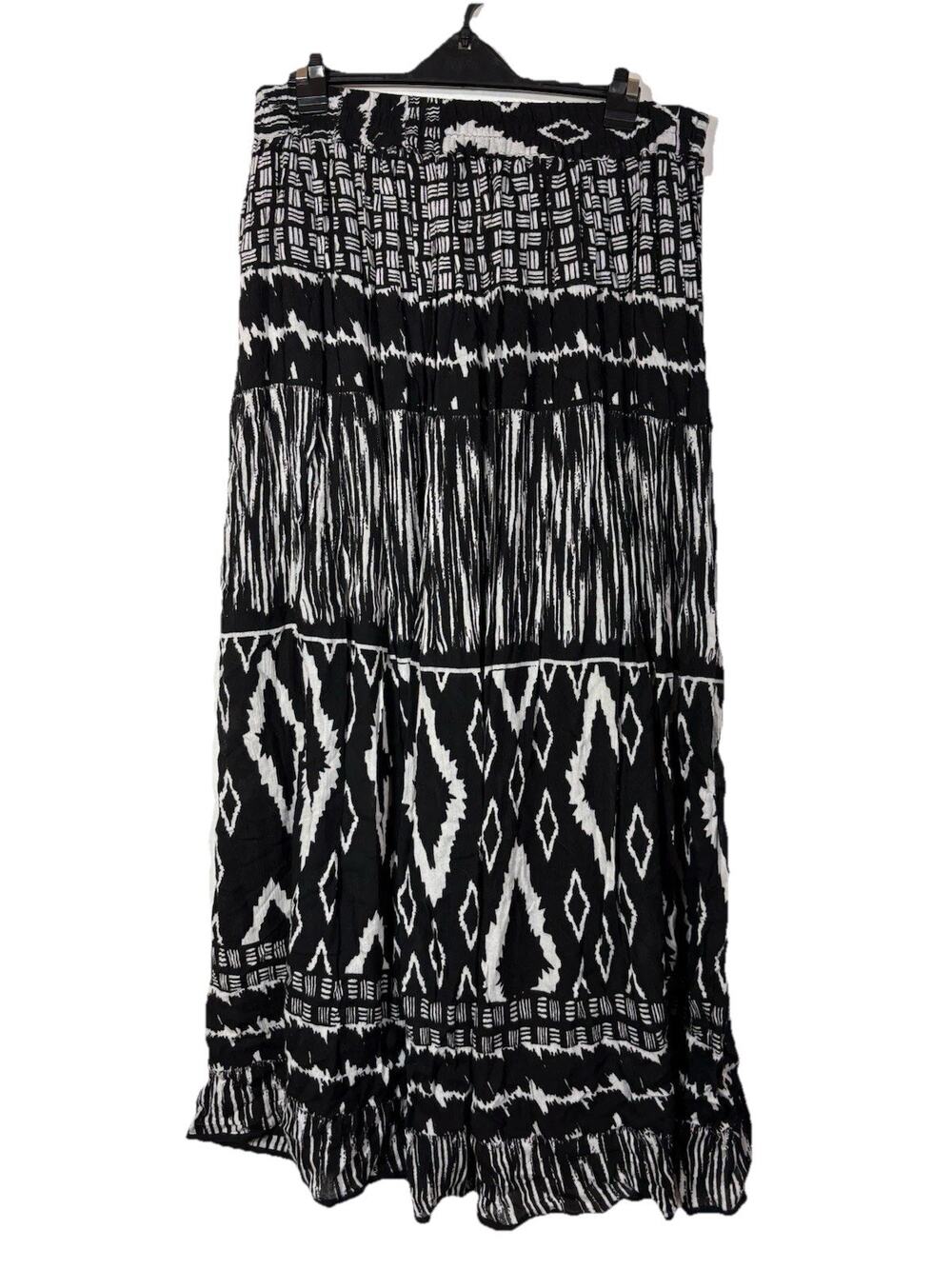Black White Geometric Midi Skirt India M Western Tribal Nomadic Boho Broomstick